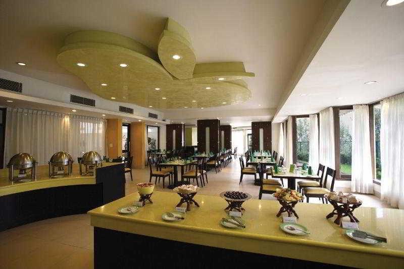 Hotel Club Mahindra Snow Peaks Manali Zewnętrze zdjęcie