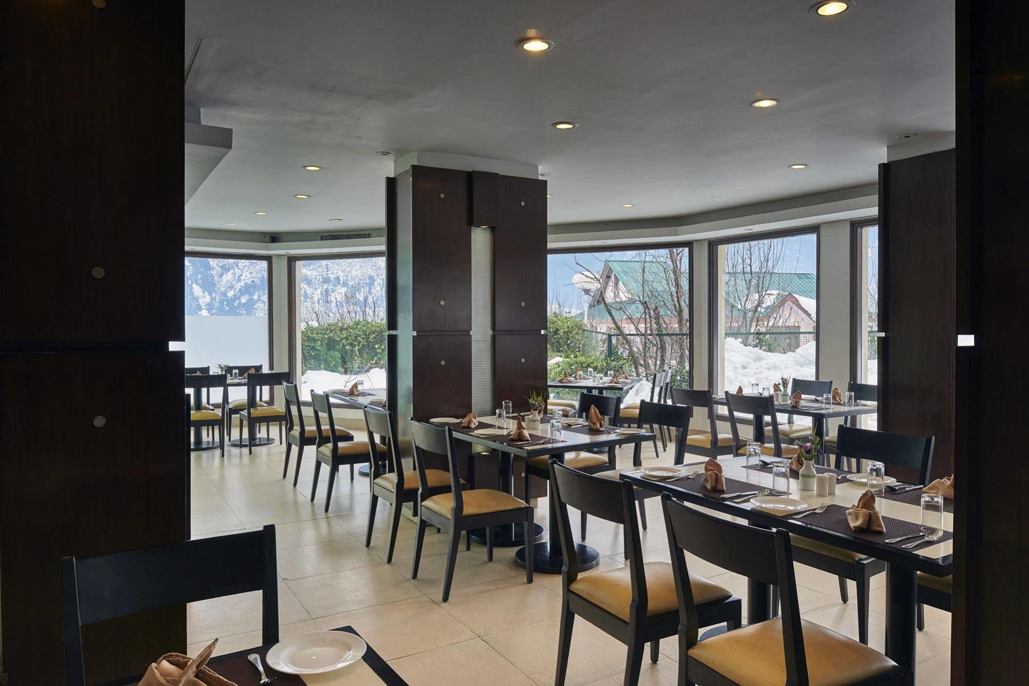 Hotel Club Mahindra Snow Peaks Manali Zewnętrze zdjęcie